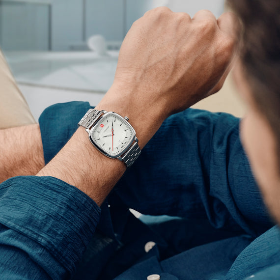 Vintage Classic 37 mm, White Dial, SS Bracelet, Men's Watch