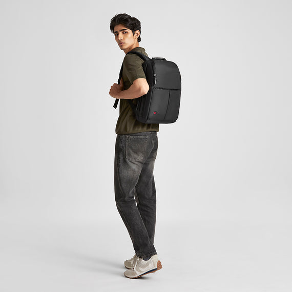Reload, Reload 14, 14" Laptop Backpack with Tablet Pocket, Black